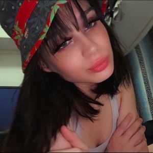 Meet your Posher, Shelby